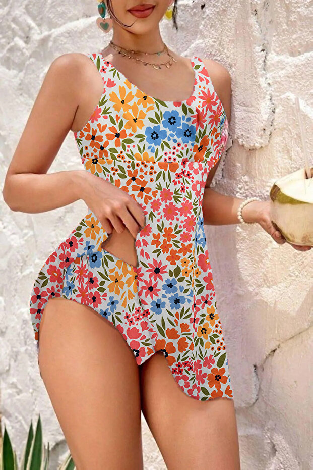 1_org_zoom-1290.jpg 2 Piece Floral Patterned Covered Lined Slip and Swimsuit - Image 1