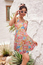2 Piece Floral Patterned Covered Lined Slip and Swimsuit - Image 3