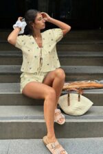 Women's Yellow Front Tie Bow Patterned Short Sleeve Shorts - Top Set - Image 5