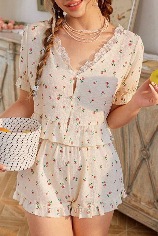 1_org_zoom-1326.jpg Floral Printed Lace Detailed Frilly Pajama Set - Image 1