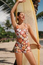 Retro Floral Patterned Backless Shorts Swimsuit