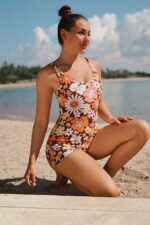 Retro Floral Patterned Backless Shorts Swimsuit - Image 6