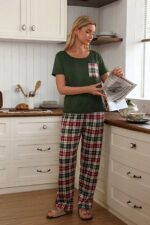 Women's Pocket Detailed Short Sleeve Plaid Couple Pajamas - Image 3